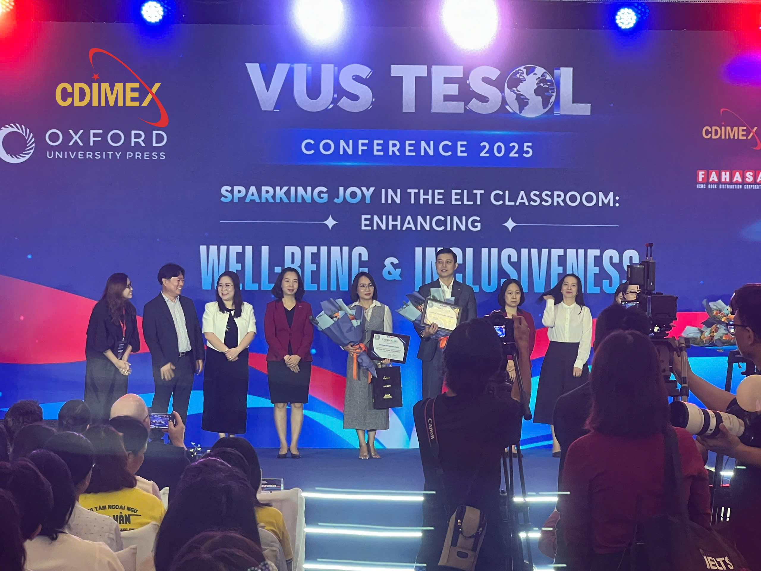 Kết nối NXB quốc tế